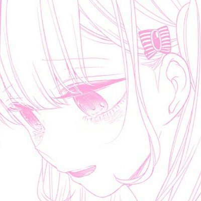 竹笋把衣服顶起来了